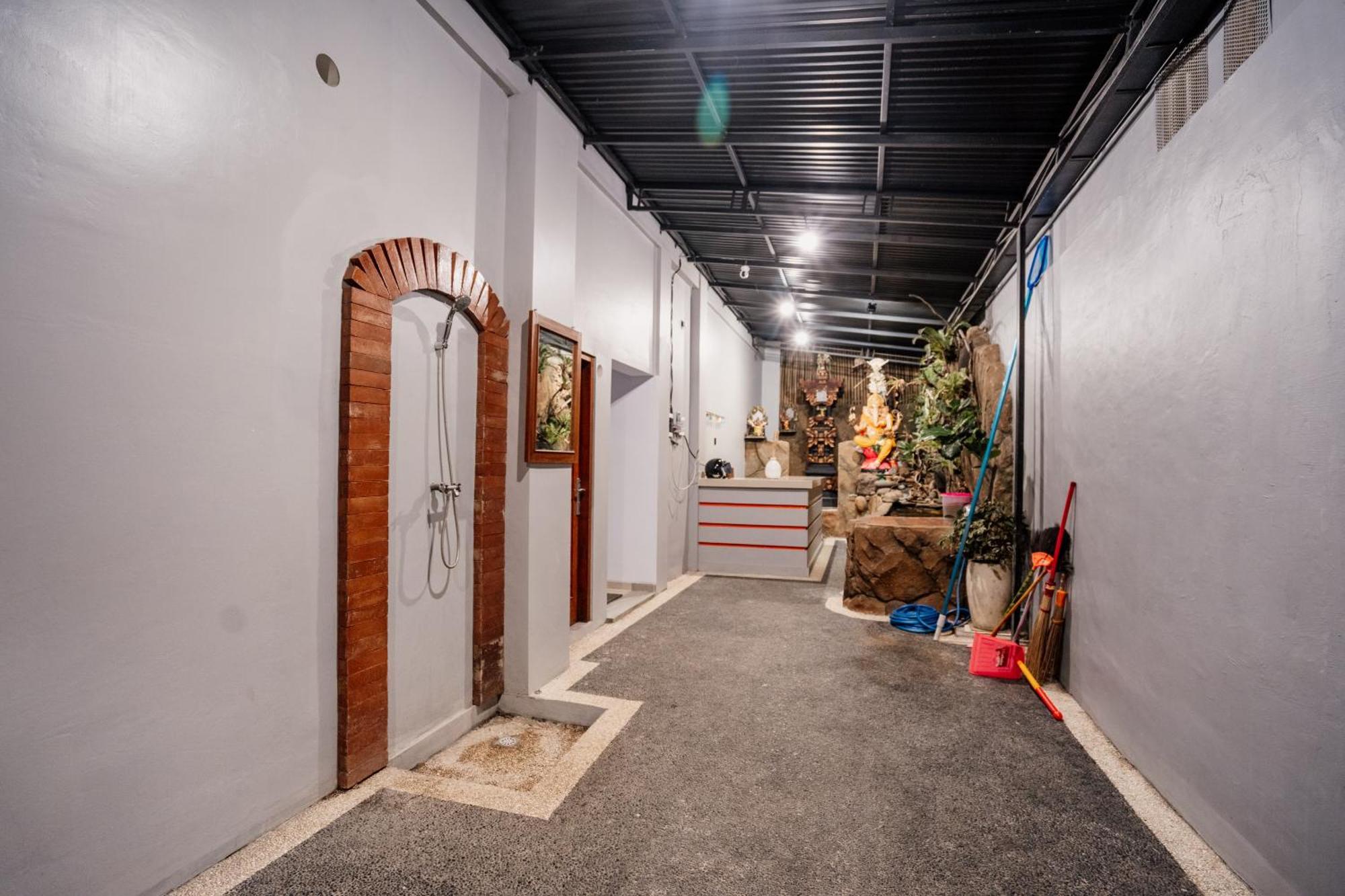 Pondok Yogi Guest House Canggu Exterior photo